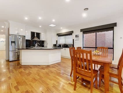 4 Marne Drive, Roxburgh Park - Thumbnail 8