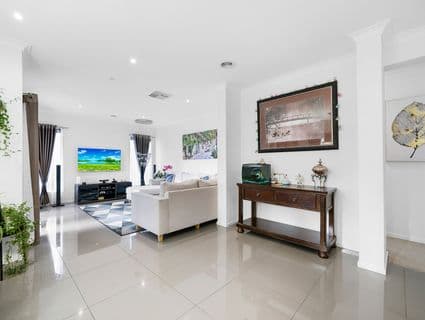 17 Swiss Way, Manor Lakes - Thumbnail 7