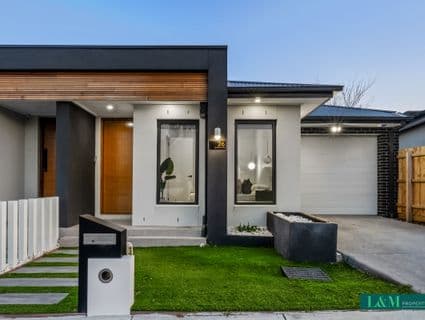 26 Lyndhurst Road, Gladstone Park - Image 1