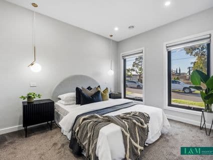 26 Lyndhurst Road, Gladstone Park - Thumbnail 2