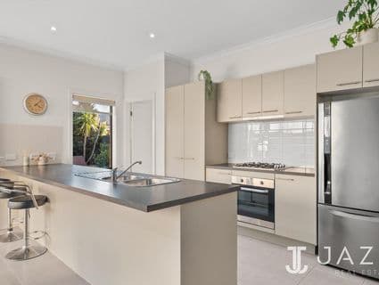 47 Shiraz Crescent, Point Cook - Thumbnail 4