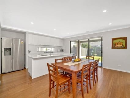 25 Pierbrook Avenue, Manor Lakes - Thumbnail 5