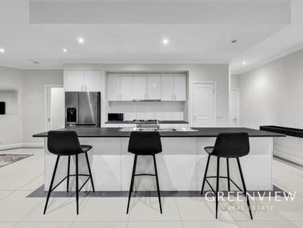 33 Prosperity Avenue, Cranbourne North - Thumbnail 2