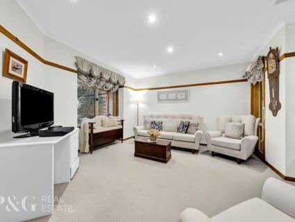 76 Lake View Drive, Narre Warren South - Thumbnail 3