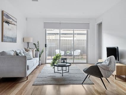2/3 Curie Avenue, Oak Park - Thumbnail 2
