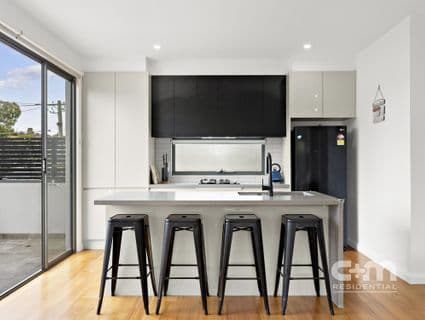 1/3 McCracken Avenue, Pascoe Vale - Thumbnail 3
