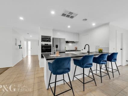 24 McCartney Drive, Narre Warren South - Thumbnail 4