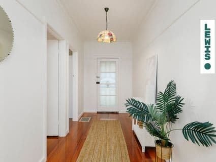 18 Battersea Street, Hadfield - Thumbnail 5