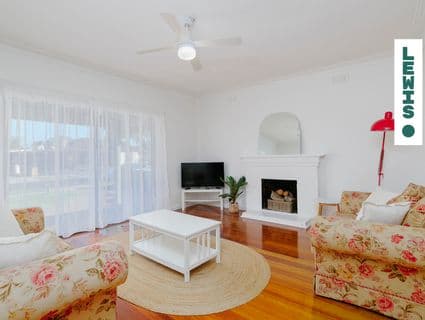 18 Battersea Street, Hadfield - Thumbnail 7