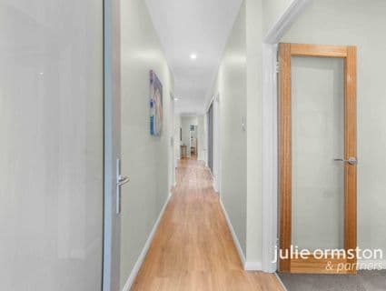 27A Emerald Way, Edgewater - Thumbnail 6