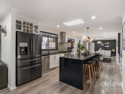 16 Leichardt Drive, Manor Lakes - Thumbnail 6