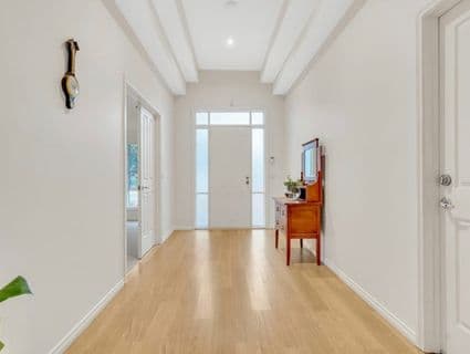 10 Oakville Place, Craigieburn - Thumbnail 2