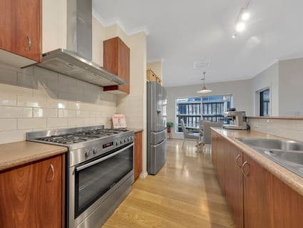 10 Oakville Place, Craigieburn - Thumbnail 4