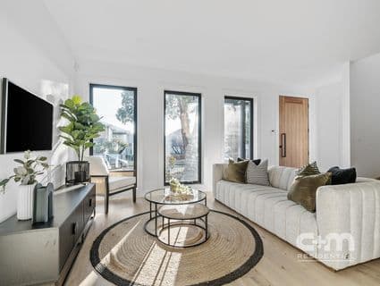 2A Louis Street, Reservoir - Thumbnail 2