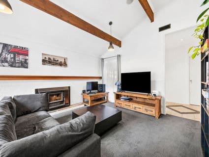 5 Justin Court, Frankston - Thumbnail 2