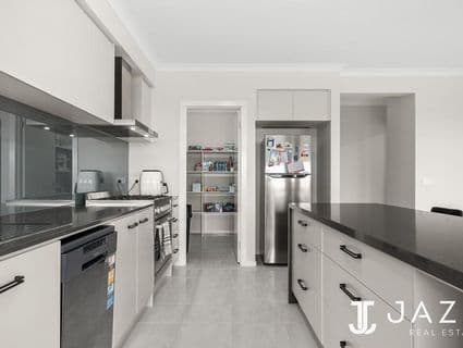 6 Lindberg Street, Manor Lakes - Thumbnail 8
