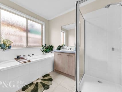 38 Raffindale Crescent, Cranbourne West - Thumbnail 7