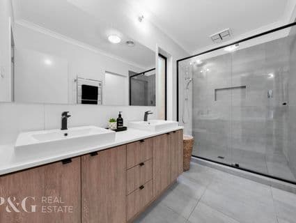 61 Aintree Close, Clyde - Thumbnail 8