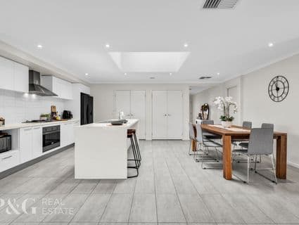 17 Prescott Drive, Cranbourne North - Thumbnail 4