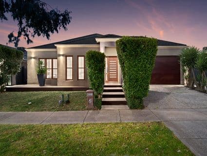 39 Mallard Circuit, Craigieburn - Image 1