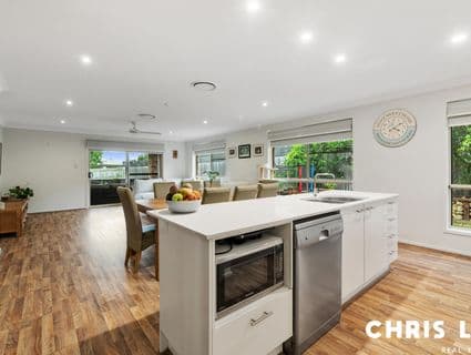 4 Topaz Crescent, Logan Reserve - Thumbnail 2