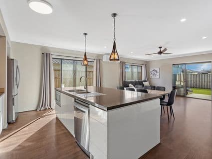 97 Lindeman Circuit, Pimpama - Thumbnail 6