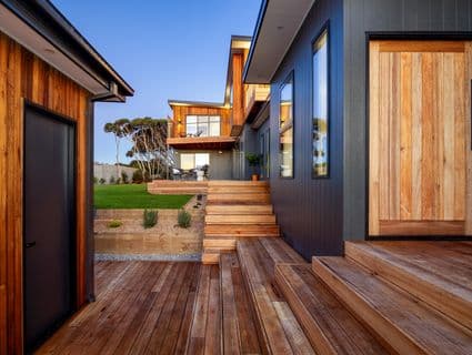 11 Elaine Road, Rye - Thumbnail 4
