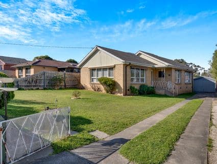 10 Plumpton Avenue, Craigieburn - Image 1
