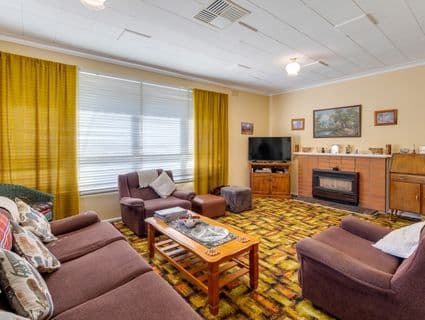 10 Plumpton Avenue, Craigieburn - Thumbnail 7
