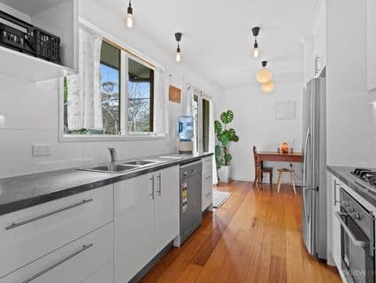 8 Lutana Court, Frankston - Thumbnail 4