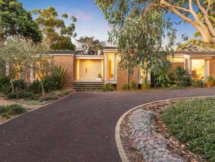 14 Nunga Court, Mount Eliza - Thumbnail 2