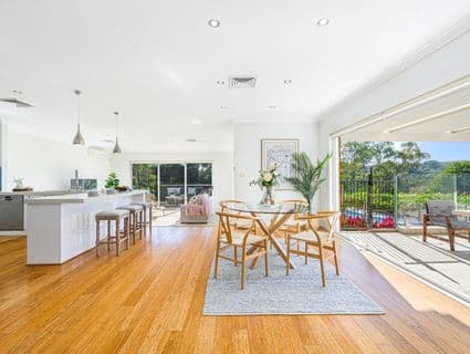 8 Jessica Gardens, St Ives - Thumbnail 2
