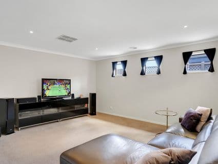 5 Cogley Street, Manor Lakes - Thumbnail 2