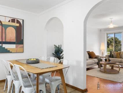 3A Outram Place, Hamilton Hill - Thumbnail 2
