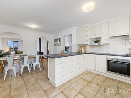 3A Outram Place, Hamilton Hill - Thumbnail 8