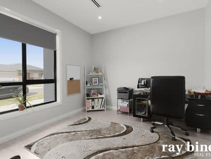 11 Chomley Street, Mickleham - Thumbnail 5