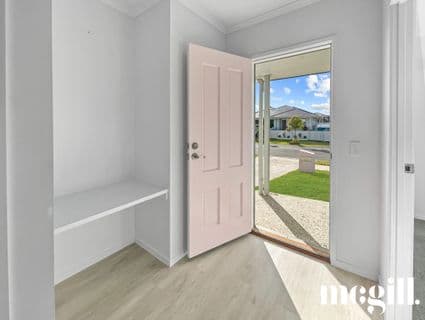 9 Shay Street, Palmview - Thumbnail 2