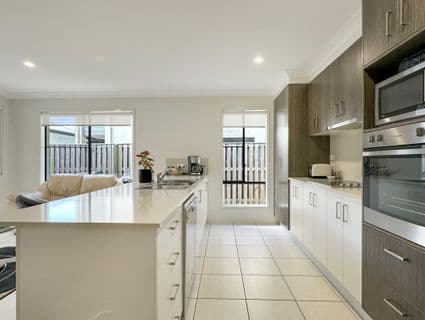 14 McPherson Crescent, Coomera - Thumbnail 2