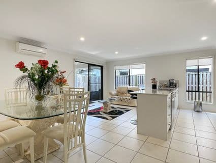 14 McPherson Crescent, Coomera - Thumbnail 4