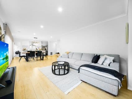 10 Strudel Road, Manor Lakes - Thumbnail 5