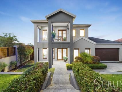 14 Strachans Road, Mornington - Image 1