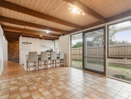 12 Silas Avenue, Frankston - Thumbnail 8