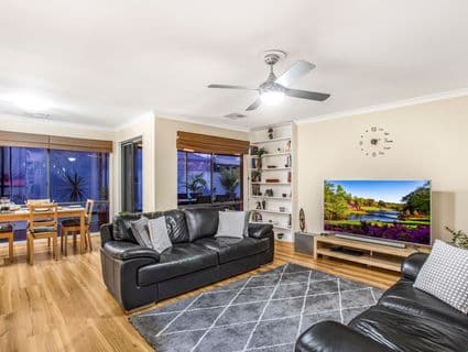13 Honeysuckle Close, Pakenham - Thumbnail 4