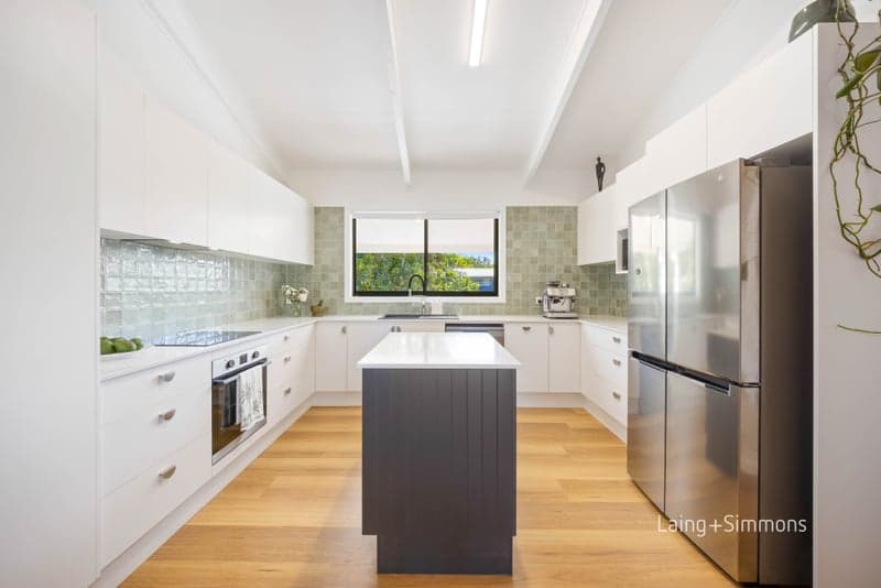 16 Shoreline Drive, Port Macquarie, Port Macquarie - Thumbnail 4