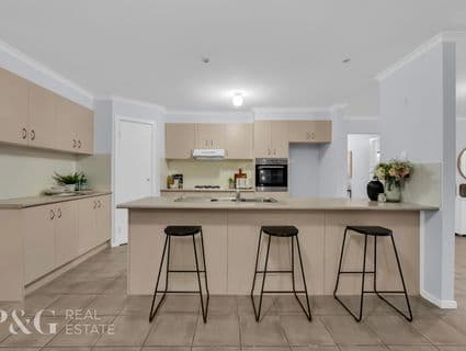 7 Palais Close, Narre Warren South - Thumbnail 4