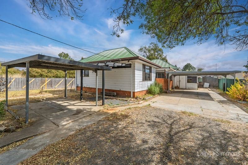 10 Towell Way, Kellyville, Armidale - Image 1