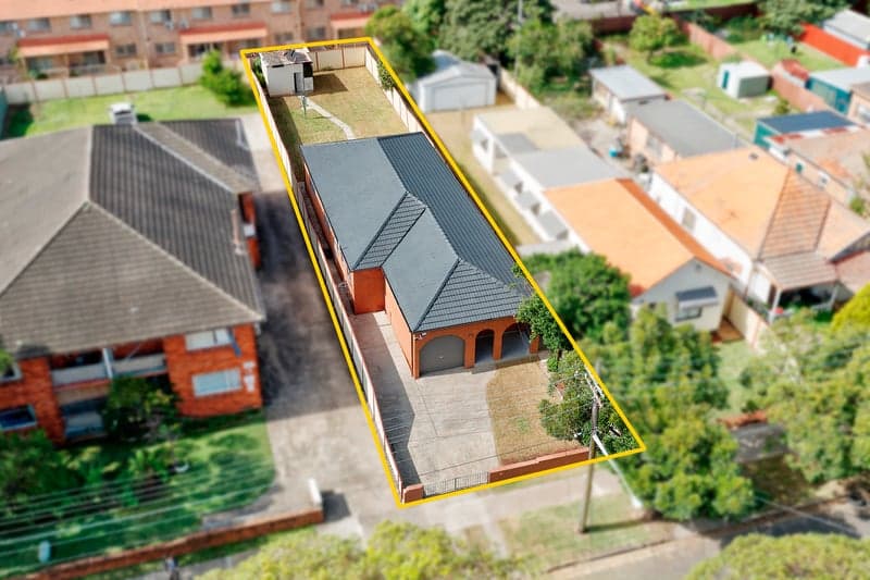 17 Fourth Avenue, Campsie, Campsie - Image 1