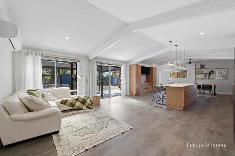 9 Butlers Close, West Hoxton, Armidale - Thumbnail 2