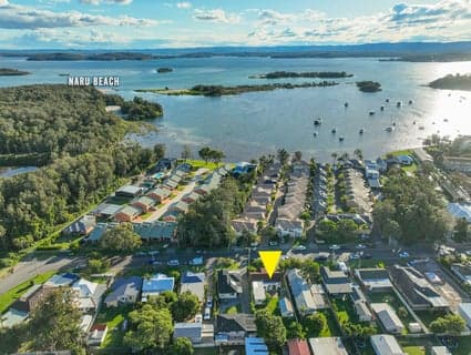 404, Marks Point - Thumbnail 2