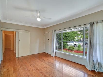404, Marks Point - Thumbnail 3